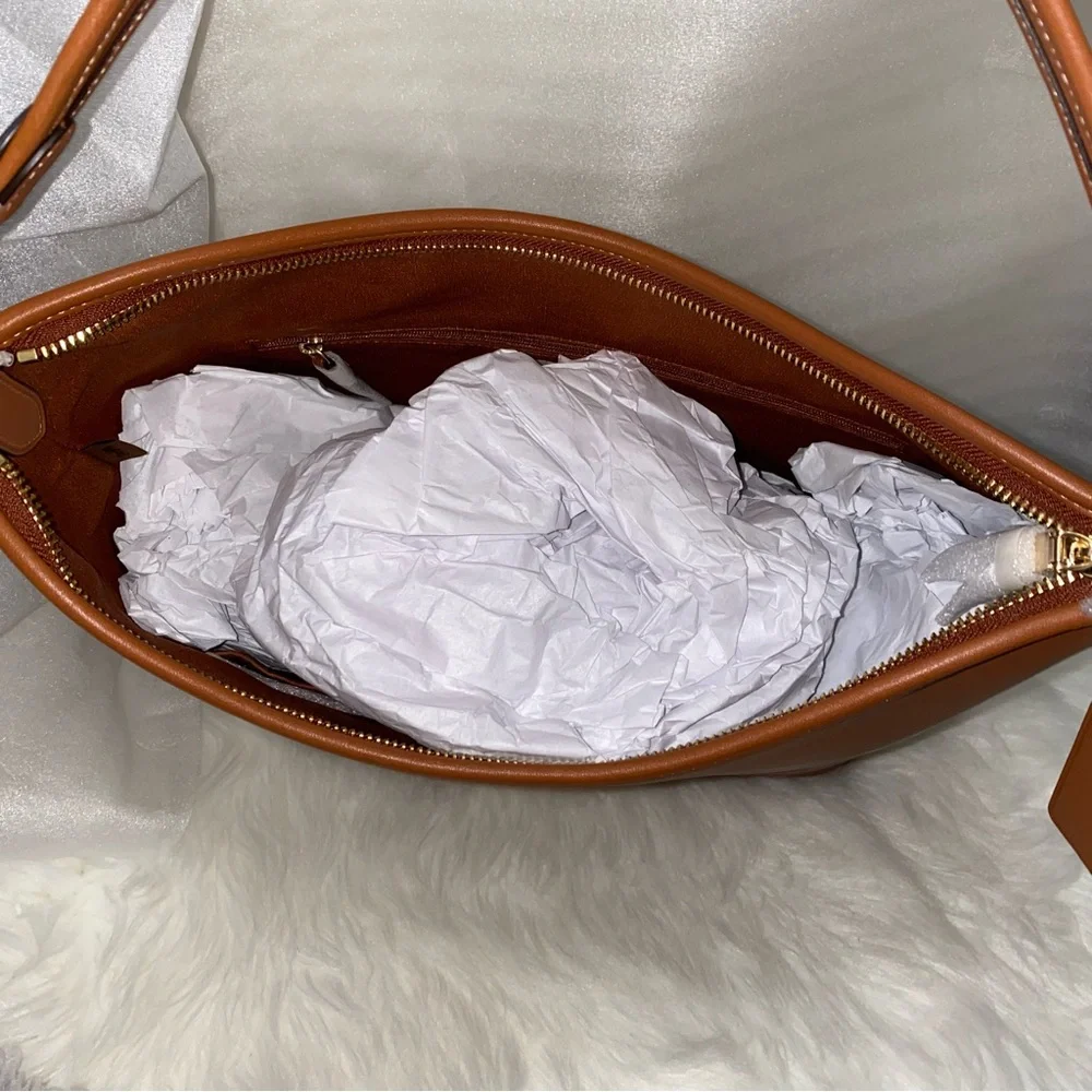 Coach smooth leather purse New